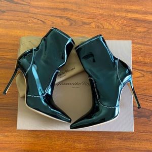 Gianvito Rossi vinyl heeled boot 39